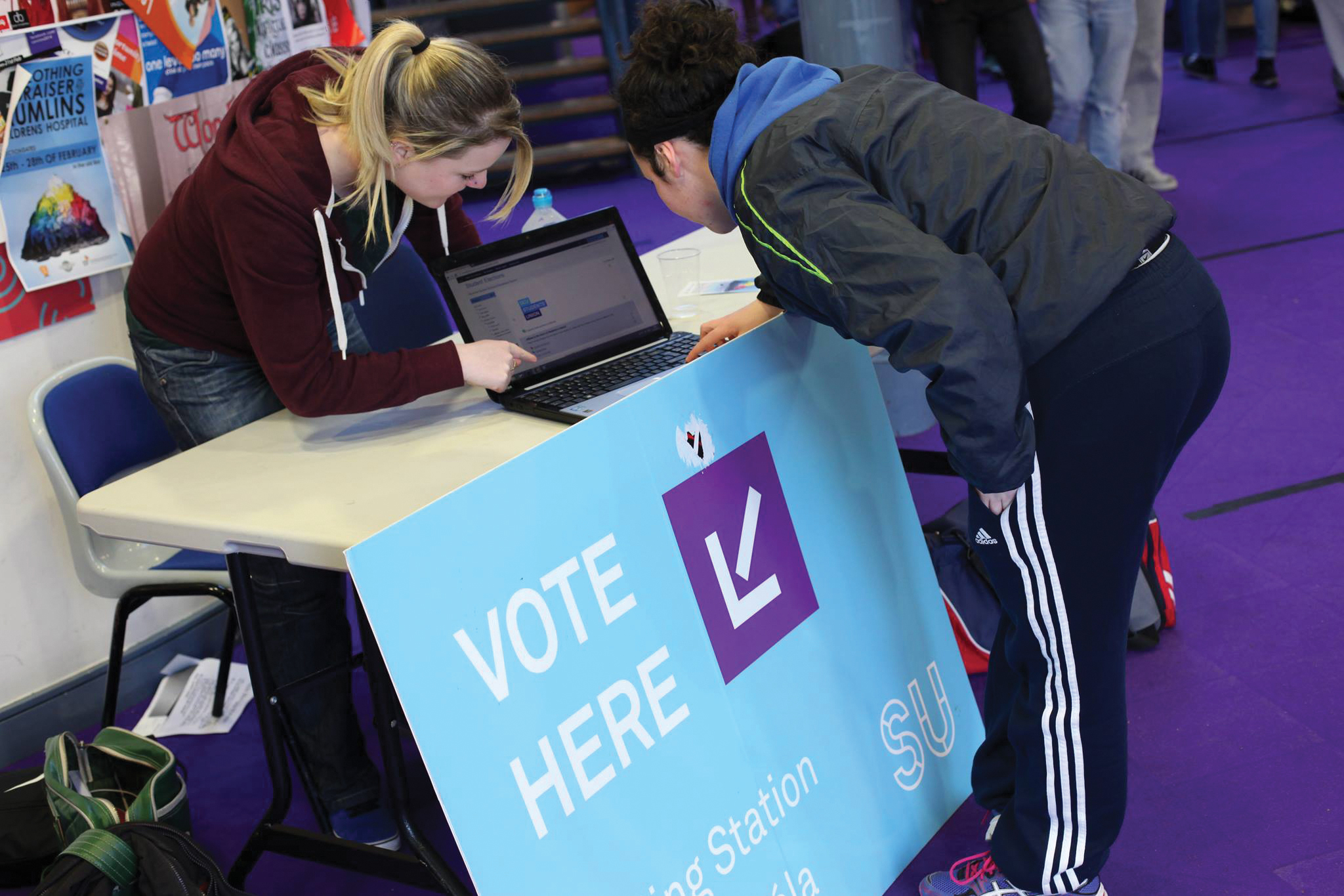 Almost 80 DCU students register on Voter Registration Day