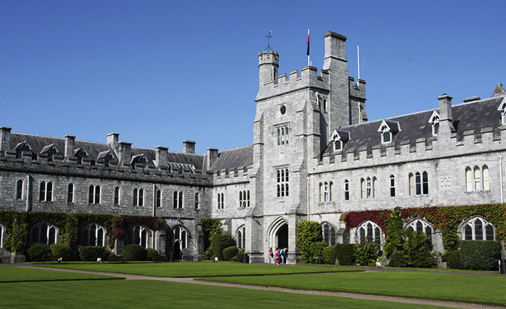 Staff in UCC threaten strike action