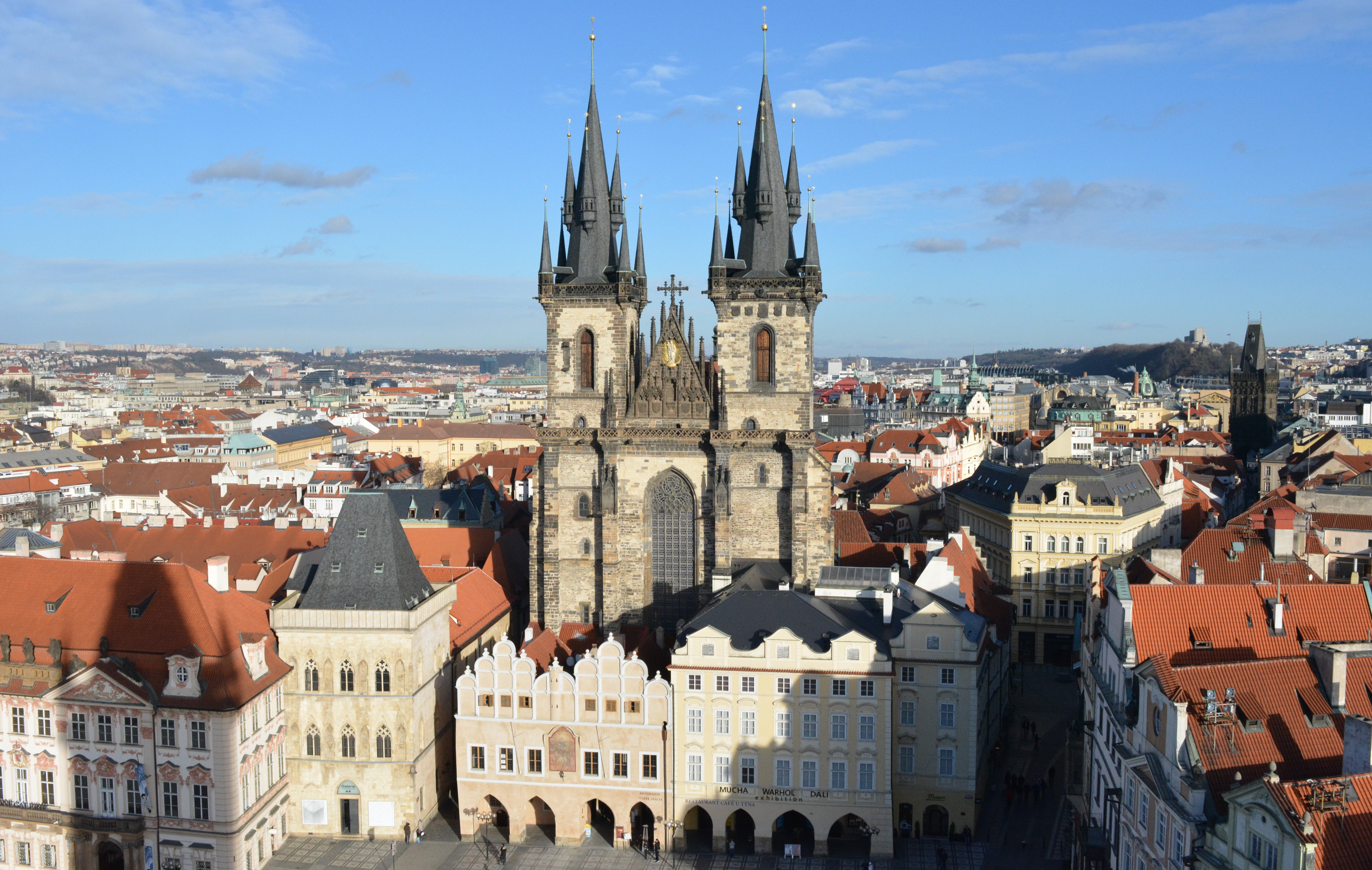 Prague vs Amsterdam – a student’s guide