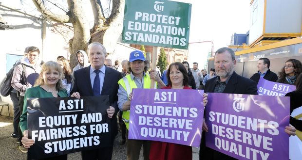 Chalk the talk: Teachers Union lead strike on funding cuts